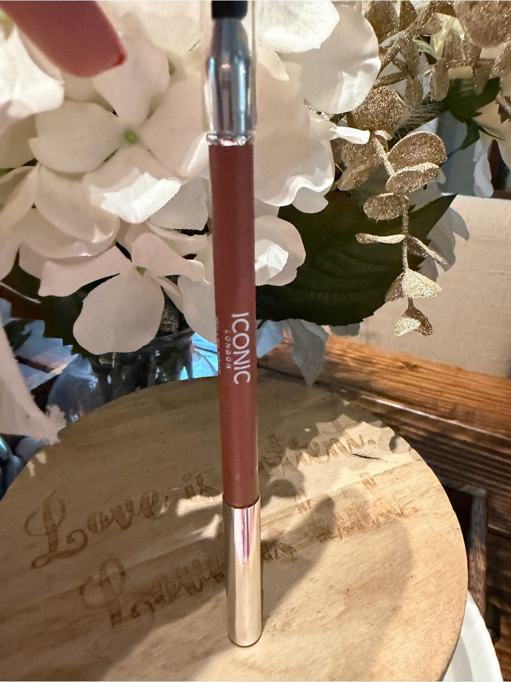 ICONIC London Lip Liner Pencil fuller pout sculpting liner